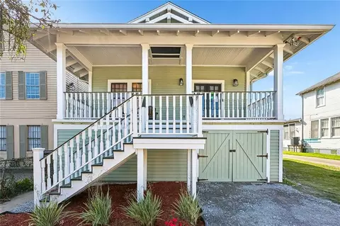 2318 General Pershing St, New Orleans, LA 70115