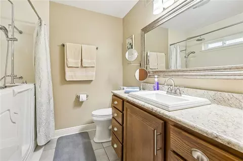 Bath - 5129 David Dr, Kenner, LA 70065 photo 2 of 4