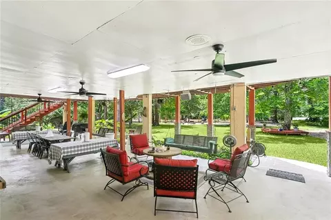 Exterior - 10 Cypress Rd, Covington, LA 70433 photo 6 of 13