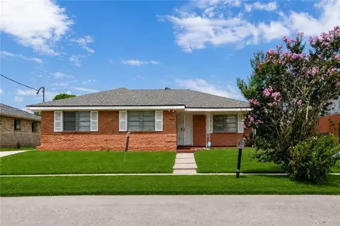 4660 Corinne St, New Orleans, LA 70127