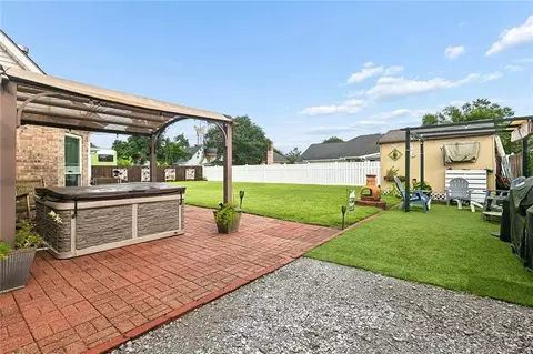 Exterior - 127 Magnolia Ct, Luling, LA 70070 photo 5 of 5