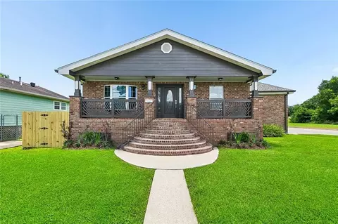 124 Portage Pl, New Orleans, LA 70119