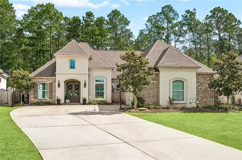 604 Blue Heron Ln, Madisonville, LA 70447