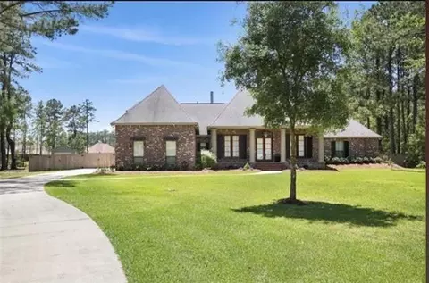 719 Odessa Ln, Covington, LA 70435