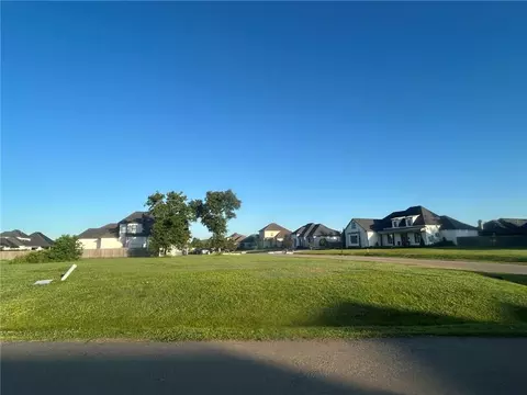 144 Wood Duck Dr, Belle Chasse, LA 70037
