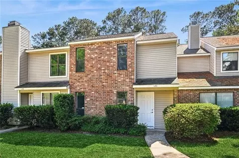 128 Pineridge W St #128, Mandeville, LA 70448