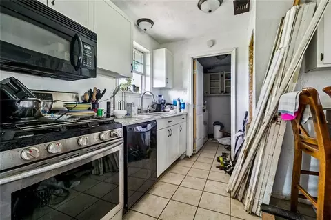 Kitchen - 7234 Juno Dr, Baker, LA 70714 photo 2 of 2