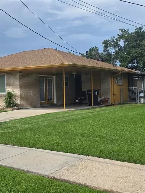 2648 Mercedes Blvd, New Orleans, LA 70114