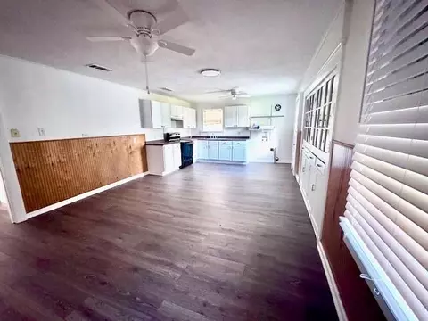 Living - 439 Brooklyn Ave, Jefferson, LA 70121 photo 4 of 4