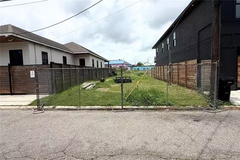 1908 Frenchmen St, New Orleans, LA 70116