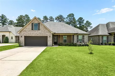 360 Knollwood Ln, Slidell, LA 70461