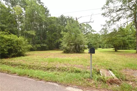 81056 Father Francis Dr, Bush, LA 70431