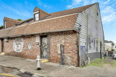 3801 Tchopoupitoulas St, New Orleans, LA 70115