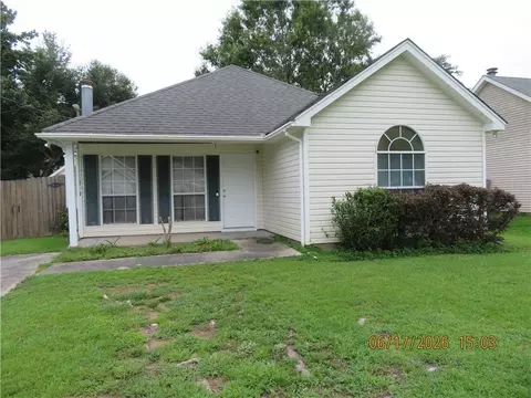 70220 8th St, Covington, LA 70433