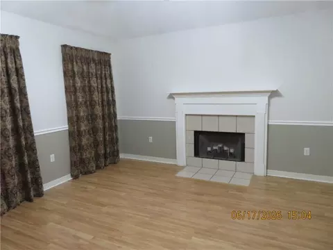 Living - 70220 8th St, Covington, LA 70433 photo 1 of 2