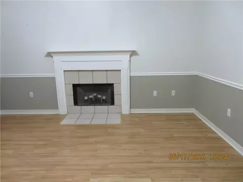 Living - 70220 8th St, Covington, LA 70433 photo 2 of 2