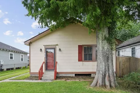 620 Gaudet Dr, Marrero, LA 70072