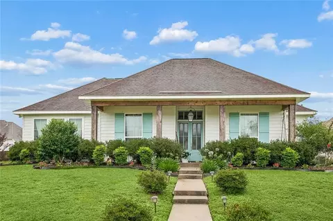 1241 Abita River Dr, Covington, LA 70433