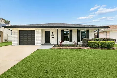 676 W Marlin Ct, Terrytown, LA 70056