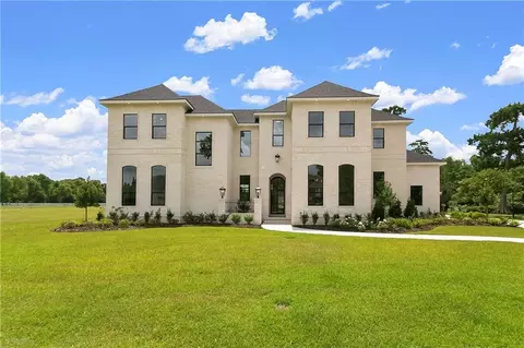 15 Oak Hills Ln, New Orleans, LA 70131