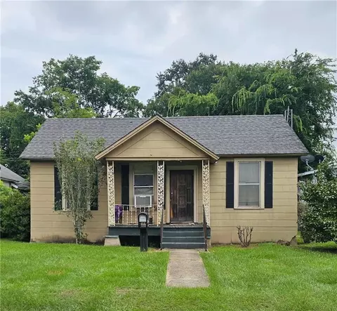 734 Avenue E Ave, Bogalusa, LA 70427
