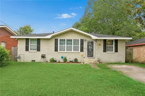 348 Ash St, Hahnville, LA 70057