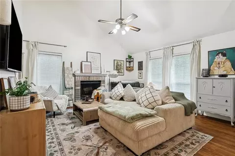 720 Heavens Dr #20, Mandeville, LA 70471