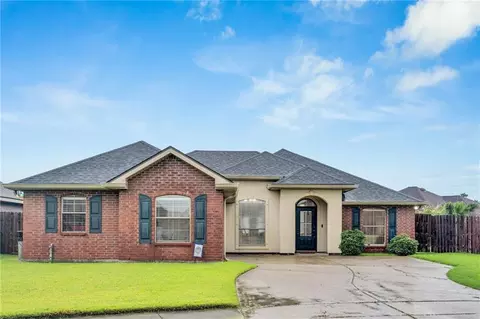 2621 Daniel Ct, Marrero, LA 70072