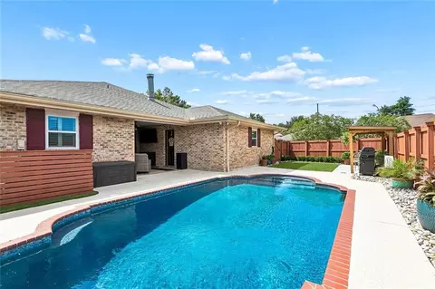 Exterior - 4236 Beaune Dr, Kenner, LA 70065 photo 5 of 5