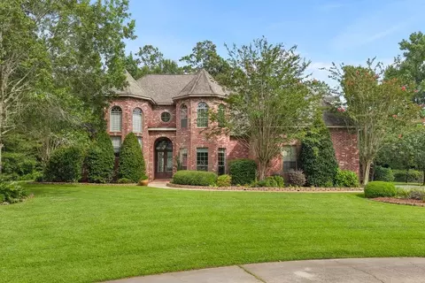 518 Upton Grey Ct, Madisonville, LA 70447