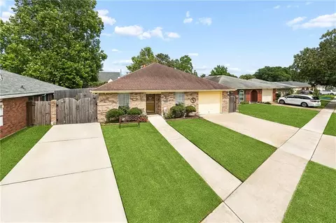 5213 Pike Dr, Metairie, LA 70003