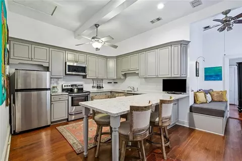 416 Burgundy St #3, New Orleans, LA 70112
