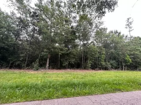 Helen Street, Lacombe, LA 70445