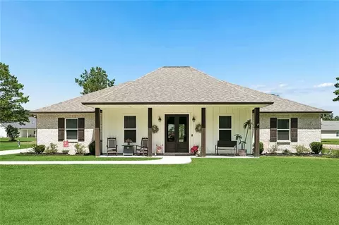 39560 John Wild Rd, Ponchatoula, LA 70454