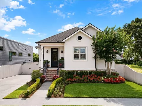 6042 Cameron Blvd, New Orleans, LA 70122