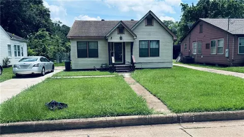 2225 Noble St, Alexandria, LA 71301