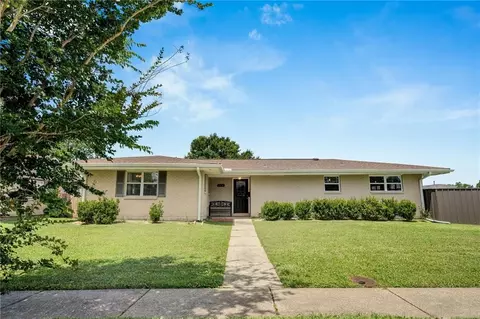 3516 Bissonet Dr, Metairie, LA 70003