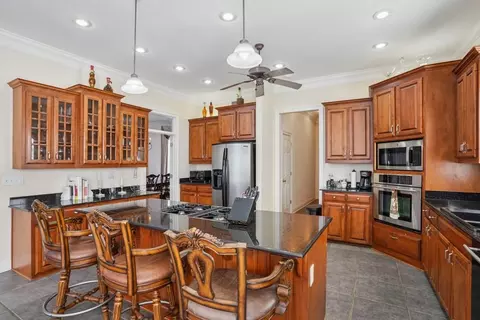 Kitchen - 108 Lighthouse Pt, Slidell, LA 70458 photo 2 of 4