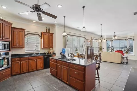 Kitchen - 108 Lighthouse Pt, Slidell, LA 70458 photo 4 of 4