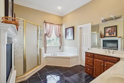 Bath - 108 Lighthouse Pt, Slidell, LA 70458 photo 1 of 6