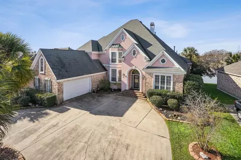 Exterior - 108 Lighthouse Pt, Slidell, LA 70458 photo 2 of 7