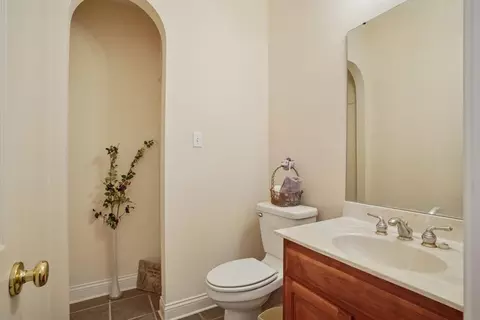 Bath - 108 Lighthouse Pt, Slidell, LA 70458 photo 4 of 6