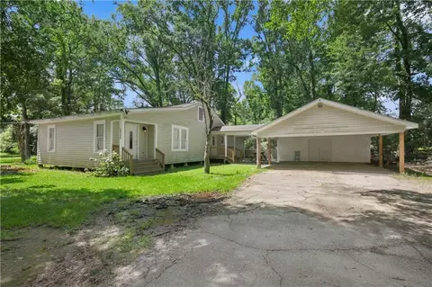 25236 Mccarroll Rd, Springfield, LA 70462