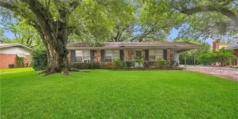 5011 Donald Dr, Alexandria, LA 71302