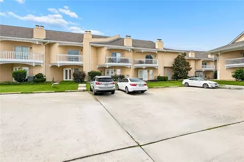 701 Topsl Dr #701, Mandeville, LA 70471
