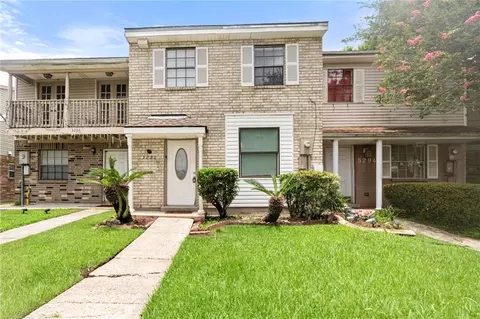 5290 Tullis Dr, New Orleans, LA 70131