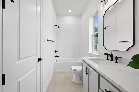 Bath - 4118 Endor Loop, Mandeville, LA 70448 photo 6 of 7