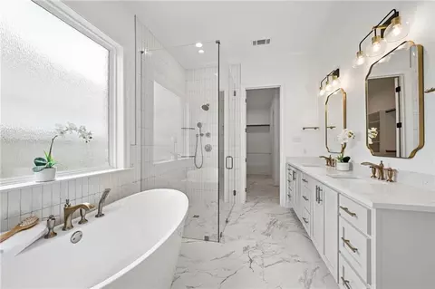 Bath - 4118 Endor Loop, Mandeville, LA 70448 photo 1 of 7