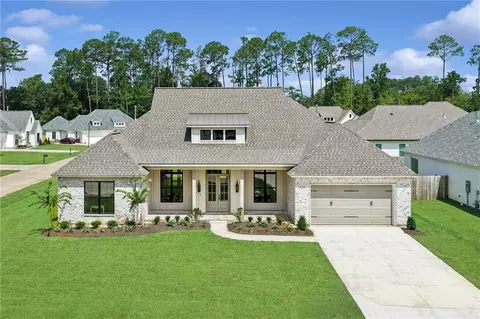 Exterior - 4118 Endor Loop, Mandeville, LA 70448 photo 2 of 4