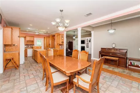 Dining - 4150 E Us 98 Hwy, Mccomb, MS 39648 photo 1 of 2